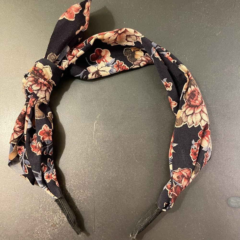 ✨NWOT Anthropologie head band